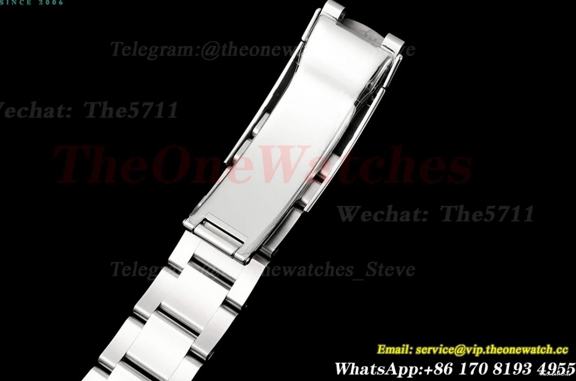 SS Oyster Clean 41mm Silver 124300 VR3230 SS Stk Perpetual 0510